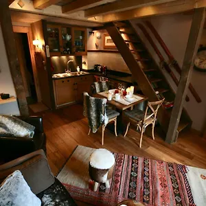 Duplex En Vieux Bois Hyper Centre Apartment